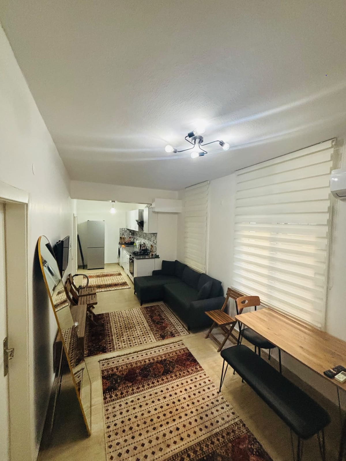 TUNA EV 2 oturma ve yemek alanı